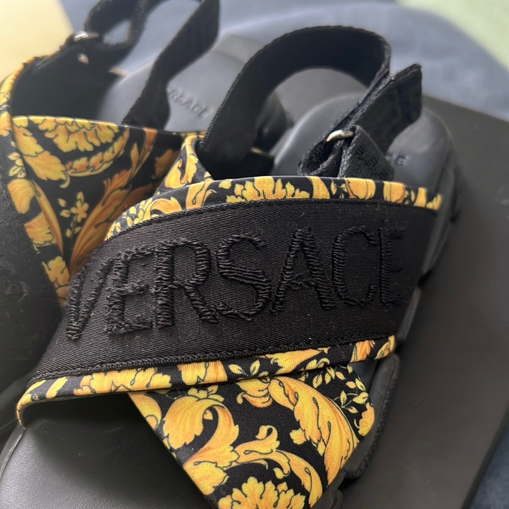 Versace girls  sandals